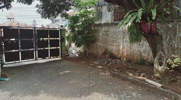 Gambar 4 Dijual Rumah 2 lt Berikut Alfa Mart & 6 Kios Masih Tersewa