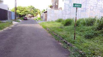 Gambar 1 Tanah Hoek JL. Mokmer