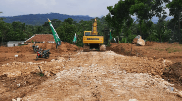 Gambar 2 Tanah 200 Meter Bonus Pohon Kelengkeng dan Gazebo