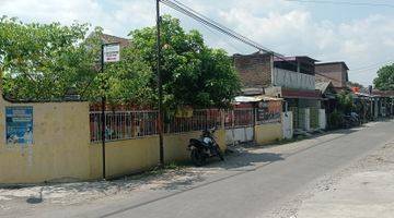 Gambar 2 Rumah kost hitung tanah di solo baru belakang the park mall 