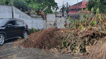 Gambar 1 Kavling Pinggir Jalan SHM di Ragunan Raya Jakarta Selatan