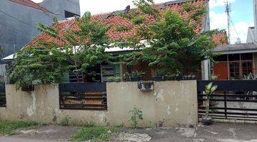 Gambar 1 Jual rumah tua 