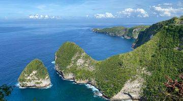 Gambar 1 Tanah Tebing Laut Nusa Penida Bali