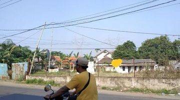 Gambar 1 tanah kosong di jalan raya Curug Bitung Tangerang