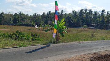 Gambar 5 Barat Pasar Godean View Sawah Nyaman Hunian