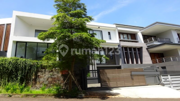 Setra Regency Townhouse
