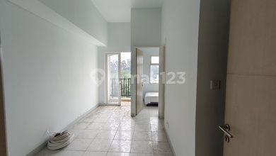 Dijual Cepat Apartemen 2BR Semi Furnished