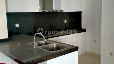 Apartemen Nyaman Dijual Cepat di Pantai Mutiara, Jakarta Utara, Harga Menarik!