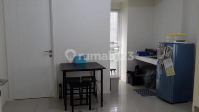 Dijual Segera Apartemen 2BR Semi Furnished