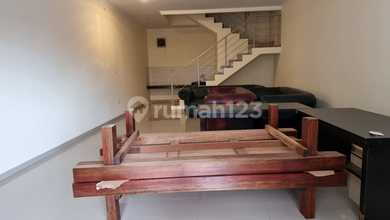 Ruko 4 Rendeng Strategis di Sayap Surya Sumantri 