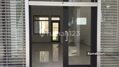 Disewakan Ruko 2,5 Lantai Strategis di KBP