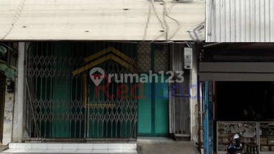 Ruko di Mt Haryono , Semarang Ls 1310 Turun Harga 