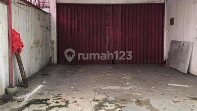 Disewa Ruko hadap jalan raya di Cideng Barat, Jakarta