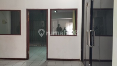 Disewa Ruko Hook  Bahan Bangunan Mangga Dua raya