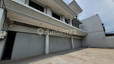 Ruang Usaha Sangat Strategis di Sebrang BIZ PARK Kopo