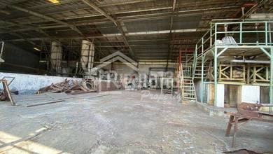 Gudang di Polokarto , Sukoharjo Ks Lz 4168