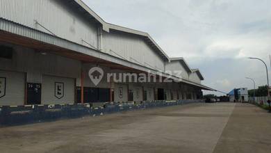 Gudang Marunda Center Loading Dock Siap Pakai Bagus
