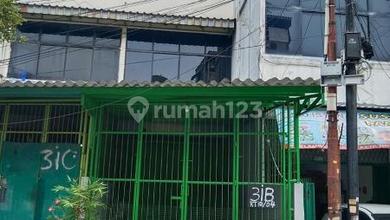 Ready to Use Ruko Bisnis di Jelambar Jakarta Barat dengan LB m2