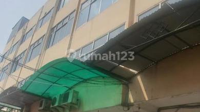 Ruko Modern area Tanah Abang, Jakarta Pusat, LB 51 m2
