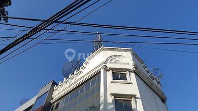 Gedung 4 lantai turun harga di Krekot Jak Pusat