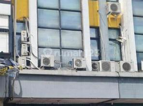 Dijual Ruko Tiga Lantai Sangat Strategis Kelapa Dua, Tangerang, Banten 