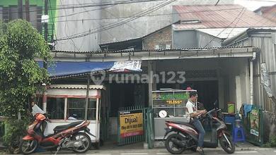 Rumah tua cocok untuk usaha dijalan Bugis Tj.Priok Jakarta Utara