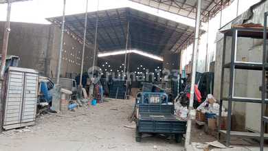 Gudang Di Plumpang Semper Barat, Jakarta Utara