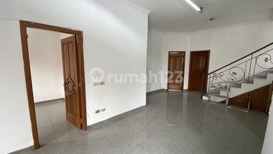 Rumah Siap Huni Lebar 11 Di Tomang Central