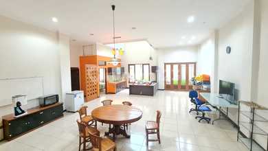 Hunian Elite di Kawasan Setra Duta, Bandung, LB 500m², Harga 6 Miliar