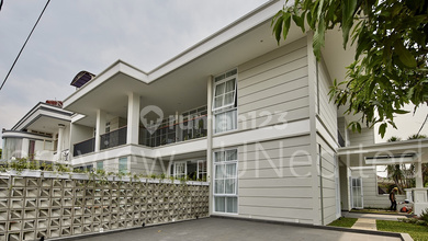 Hunian Mewah di Kawasan Pasir Koja, Bandung, LB 400m², Harga 11 Miliar