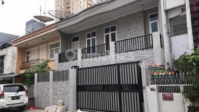 Jual Rumah Siap Huni area Mangga Dua, Jakarta Barat, LT 136 m2