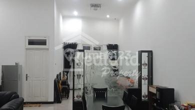 Promo Rumah di Taman, Sidoarjo, LB 200m², Harga 1,7 Miliar