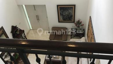 Jual Cepat Rumah Elit di Menteng, Jakarta Pusat, Luas 285 m2