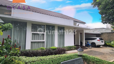 Turun harga rumah modern tropical di pejaten barat