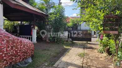 Hunian Mewah di Setiabudi, Jakarta Selatan, 8 KT, LT 514m²