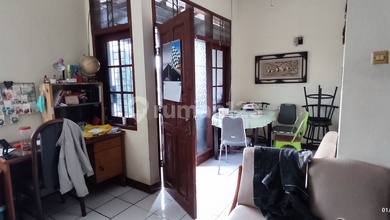 Rumah Dijual di Babakan Ciparay, Bandung, LB 200m², Harga Terbaik!