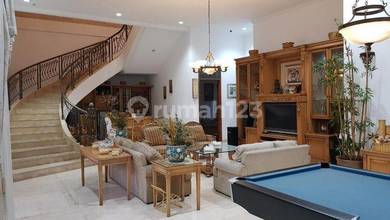 Jual Segera Rumah Elit di Setiabudi, Bandung, Luas 1200 m2