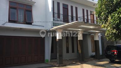 Rumah Area Luxury Mampang, Jakarta Selatan - Harga Menarik 14 Miliar