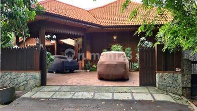 Polonia, Ethnis Tropical House Design Rumah Betawi Modern