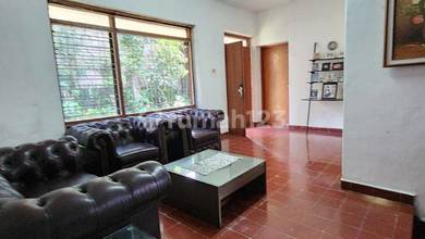 Rumah Minimalis area Cihampelas, Bandung, LT 1123 m2