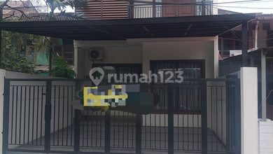 Rumah Premium area Pondok Bambu, Jakarta Timur, LT 210 m2