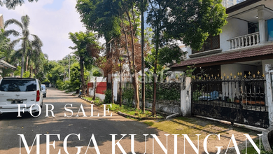 Rumah Modern LT 325 Jual di Mega Kuningan, Jakarta Selatan