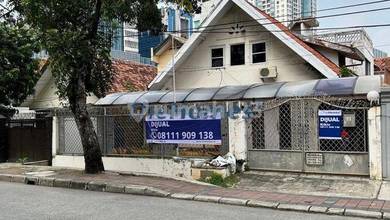 Jual Segera Rumah Elit di Cawang, Jakarta Timur, Luas 648 m2