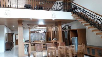 Jual Rumah Bagus LT 494 m2 di Setiabudi, Bandung