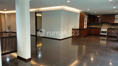 Jual Rumah Siap Huni area Ciumbuleuit, Bandung, Luas 800 m2