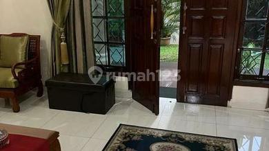 Kesempatan Eksklusif, rumah Mewah di Kebayoran Lama, Jakarta Selatan, LB 550m²