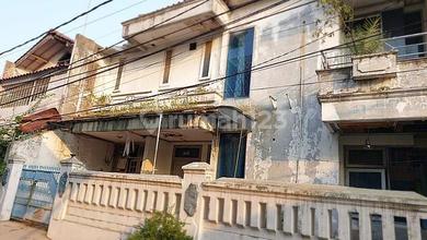 Hunian Elegan di Tanjung Duren, Jakarta Barat, 5 KT, LT 120m²