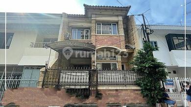 Rumah Area Luxury Penjaringan, Jakarta Utara - Harga Menarik 3,9 Miliar