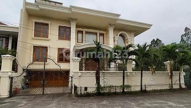 Kesempatan Eksklusif, rumah Mewah di Green garden, Jakarta Barat, LB 700m²