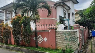 Rumah Elite di Kawasan Joglo, Jakarta Barat, LB 410m², Harga 6,5 Miliar